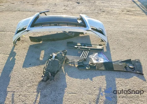 2013 Lexus Ls 460 z USA, uszkodzony, nr VIN JTHBL5EFXD5117814